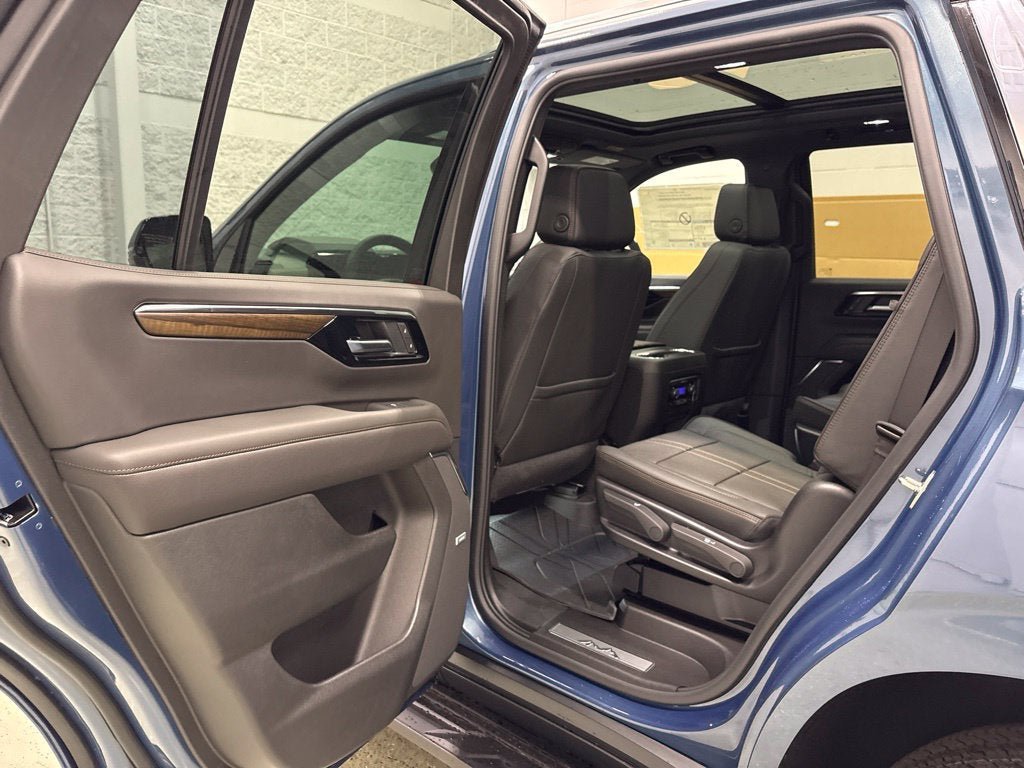 New 2027 Chevrolet Tahoe High Country w/ Sun And Tow Package AWD/4WD image 31