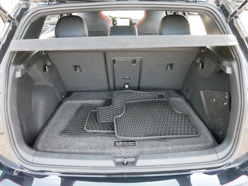 Certified 2023 Volkswagen GTI Autobahn image 18