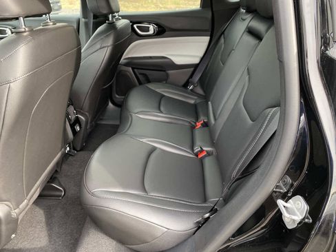 New 2026 Jeep Compass Limited image 7