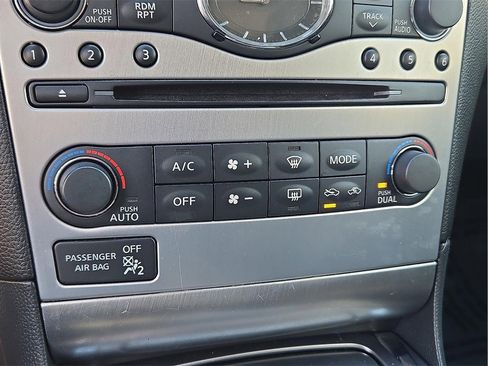 Used 2012 INFINITI G37 x w/ Premium Pkg image 18