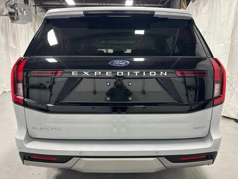 Used 2025 Ford Expedition Max Platinum AWD/4WD image 6