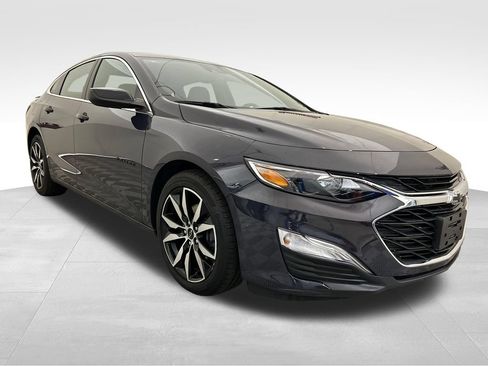 Used 2025 Chevrolet Malibu RS FWD image 8