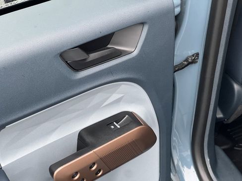 Used 2023 Ford Maverick Lariat w/ Lariat Luxury Package image 35