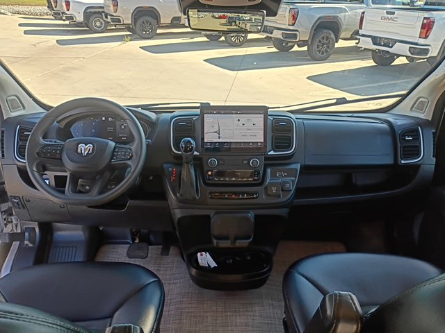 Used 2024 RAM ProMaster 3500 w/ Storage Group FWD image 19