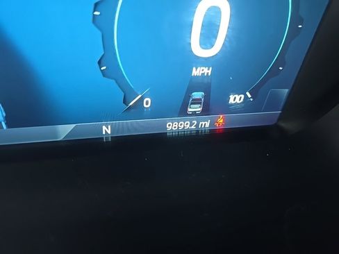 Used 2025 Ford F250 Platinum image 18