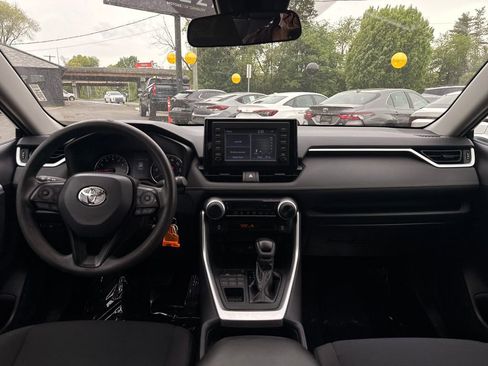 Used 2019 Toyota RAV4 LE w/ All Weather Liner Package AWD/4WD image 18