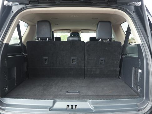 Used 2024 Ford Expedition Max XLT image 10