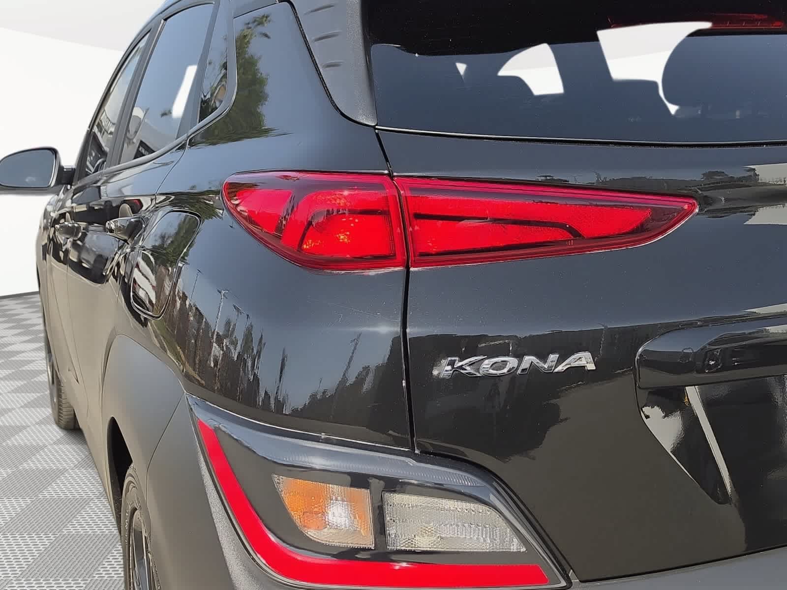 Used 2022 Hyundai Kona SEL FWD image 11
