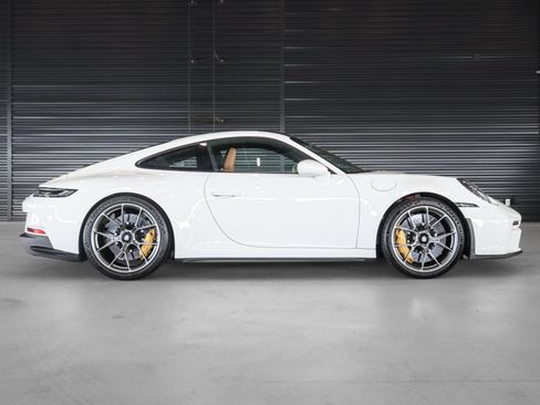 Certified 2024 Porsche 911 GT3 RWD image 11