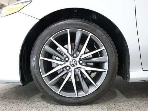 Used 2023 Toyota Camry XLE w/ Cold Weather Package AWD/4WD image 5