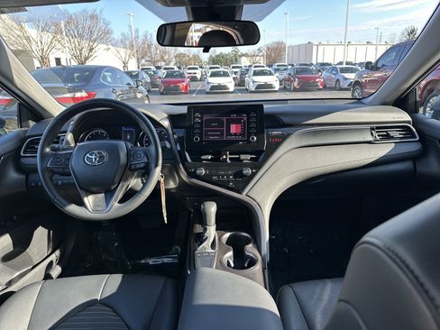 Certified 2024 Toyota Camry SE image 28