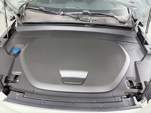 Certified 2023 Volvo XC40 Recharge Plus w/ Protection Package Premier AWD/4WD image 30