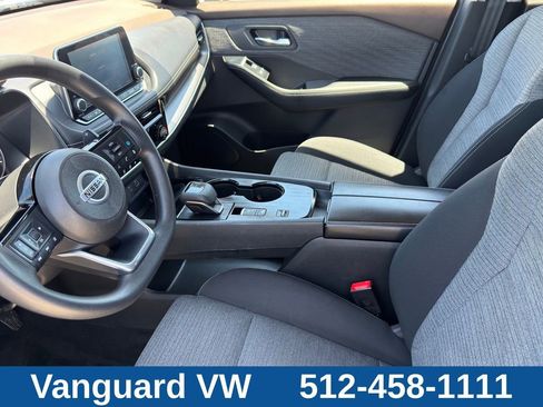 Used 2021 Nissan Rogue SV FWD image 9