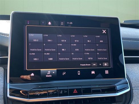 Used 2024 Jeep Compass Latitude image 30