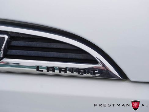 Used 2011 Ford F350 Lariat w/ Lariat Interior Pkg image 5