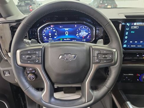 Used 2025 Chevrolet Silverado 1500 RST AWD/4WD image 18