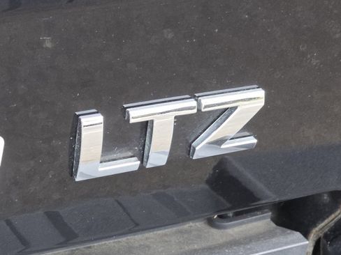 Used 2015 Chevrolet Silverado 3500 LTZ w/ LTZ Plus Package image 23