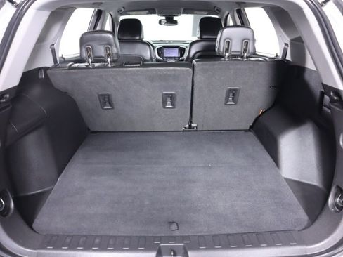 Used 2020 GMC Terrain SLT AWD/4WD image 33