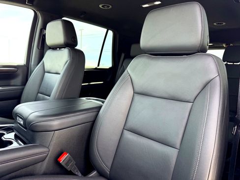 Used 2025 Chevrolet Tahoe Z71 image 13