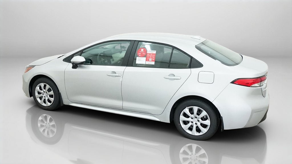 New 2027 Toyota Corolla LE FWD image 4