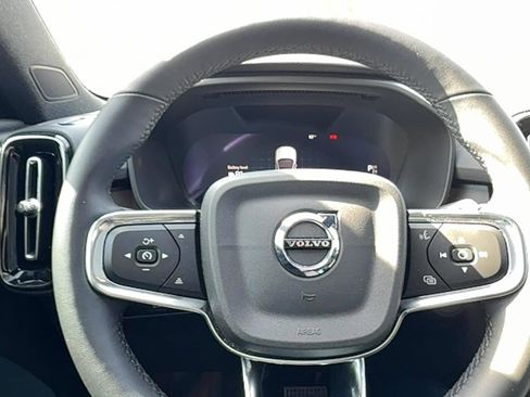Certified 2023 Volvo C40 P8 Recharge Ultimate image 18