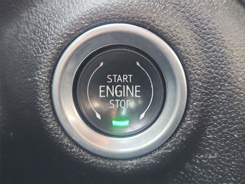 Used 2025 Chevrolet Silverado 1500 Custom RWD image 16