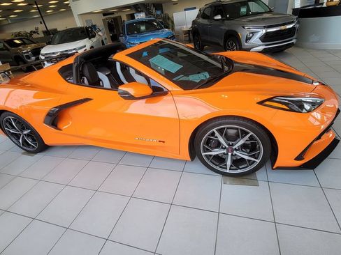 Used 2023 Chevrolet Corvette Stingray Preferred Cpe w/ Z51 Performance Package RWD image 16