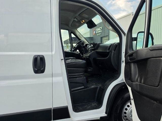 Used 2025 RAM ProMaster 2500 w/ Convenience Group FWD image 28