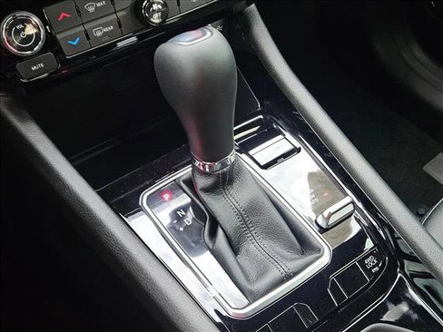 New 2026 Jeep Compass Latitude image 13