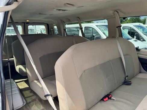 Used 2014 Ford E-350 and Econoline 350 XLT RWD image 25