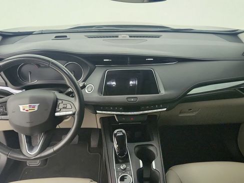 Certified 2023 Cadillac XT4 Luxury FWD image 21