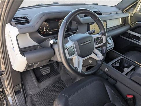 Used 2024 Land Rover Defender 110 X-Dynamic SE AWD/4WD image 9