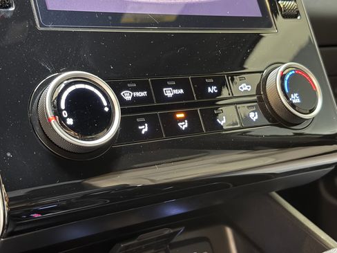 Used 2023 Hyundai Santa Cruz SEL image 25