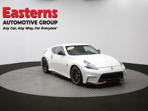 Used 2020 Nissan 370Z NISMO RWD image 50