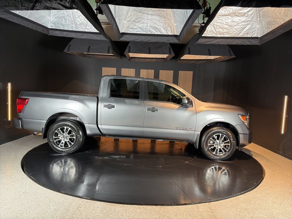 Used 2024 Nissan Titan SV w/ Accessory Utility Package AWD/4WD image 7