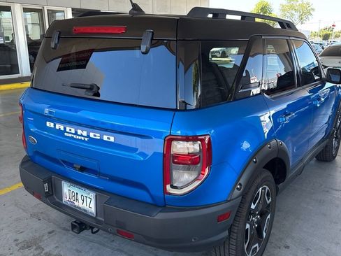 Used 2022 Ford Bronco Sport Outer Banks w/ Tech Package AWD/4WD image 3