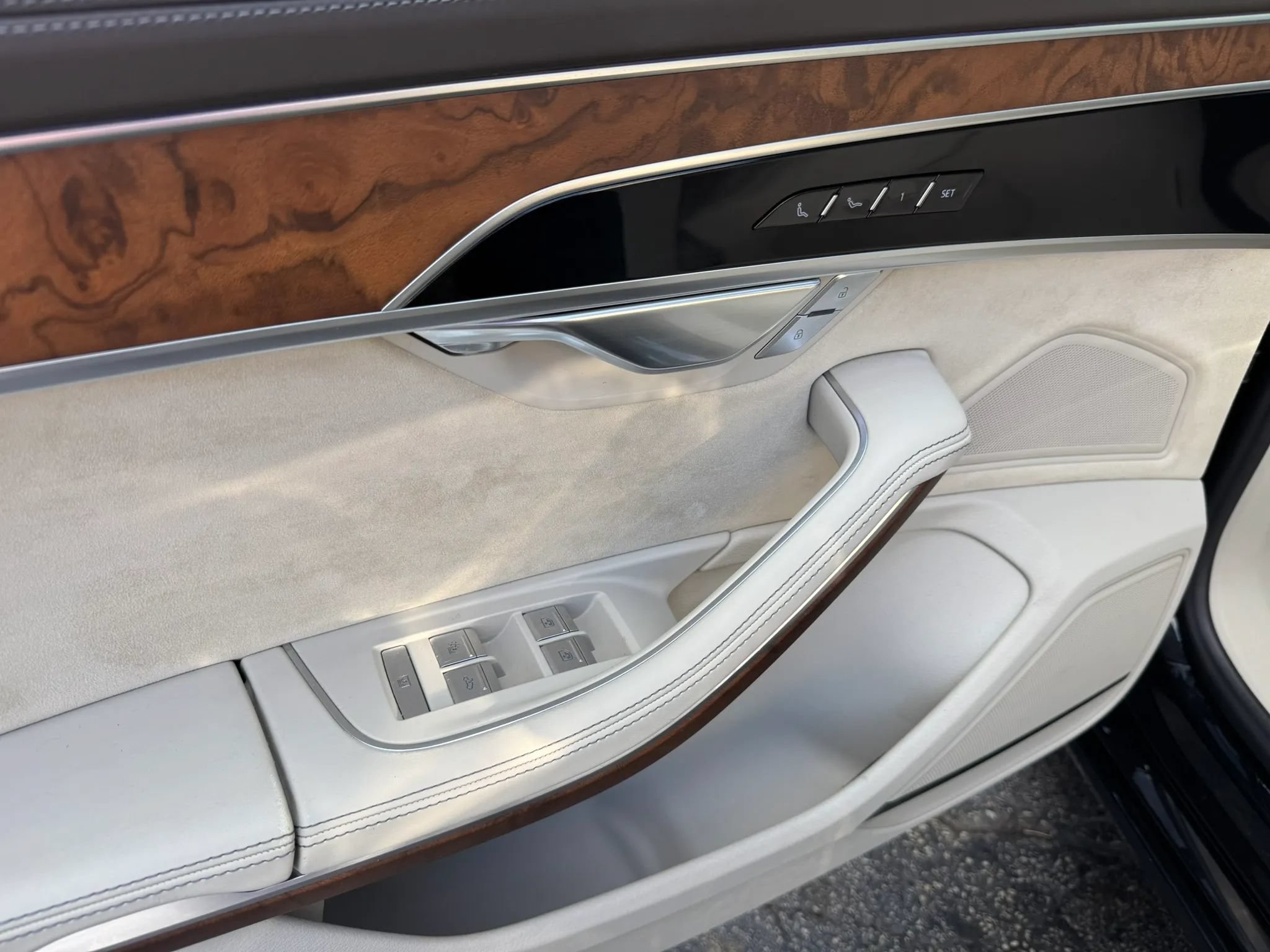 Used 2019 Audi A8 L 3.0T AWD/4WD image 35