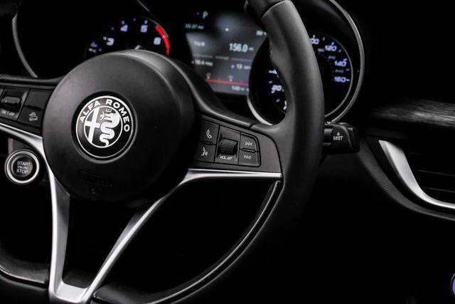 Used 2019 Alfa Romeo Stelvio w/ Nero Edizione RWD image 23
