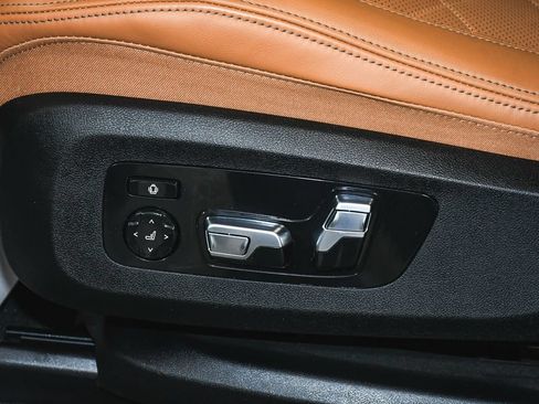 Used 2025 BMW X5 M60i w/ Executive Package AWD/4WD image 52