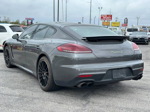 Used 2014 Porsche Panamera S image 8