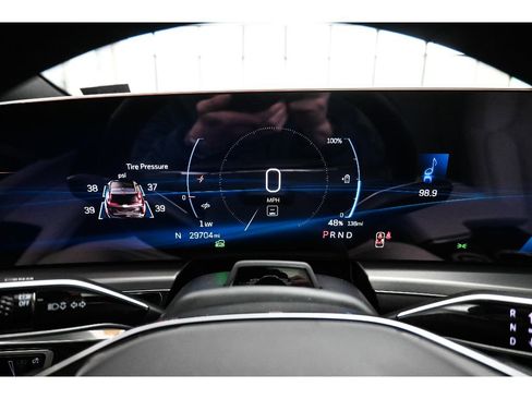 Used 2024 Cadillac Lyriq Luxury RWD image 14