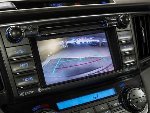 Used 2015 Toyota RAV4 Limited image 26