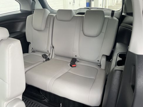 Used 2018 Honda Odyssey EX-L image 27