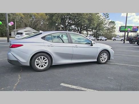 Used 2025 Toyota Camry LE image 26