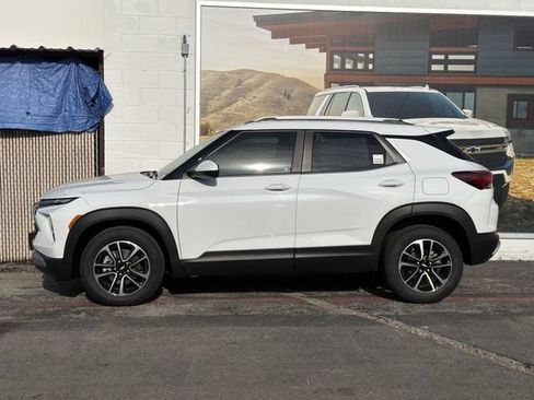 New 2026 Chevrolet TrailBlazer LT w/ Driver Confidence Package FWD image 4