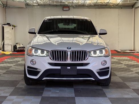 Used 2018 BMW X4 xDrive28i AWD/4WD image 2