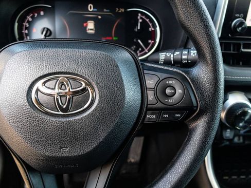 Used 2024 Toyota RAV4 XLE FWD image 32