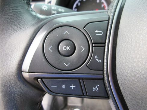 Used 2021 Toyota Camry SE image 24