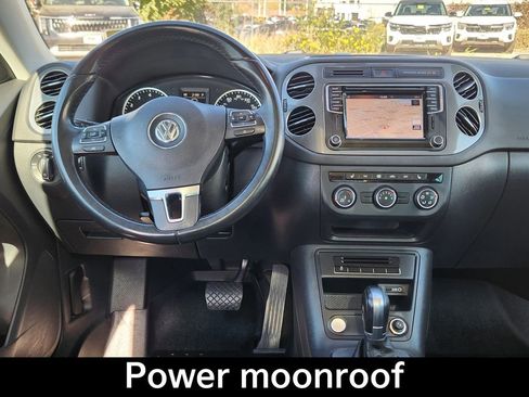 Used 2016 Volkswagen Tiguan SE image 12