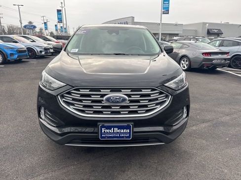 Certified 2022 Ford Edge SEL w/ Convenience Package image 2
